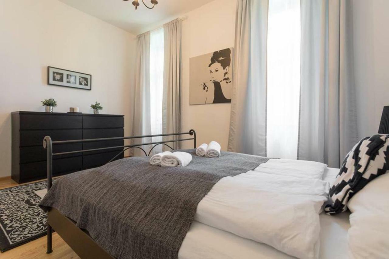 Spacious Vienna Central Station Residence Esterno foto